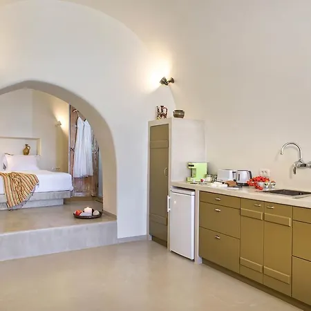 Mantilida Villa *