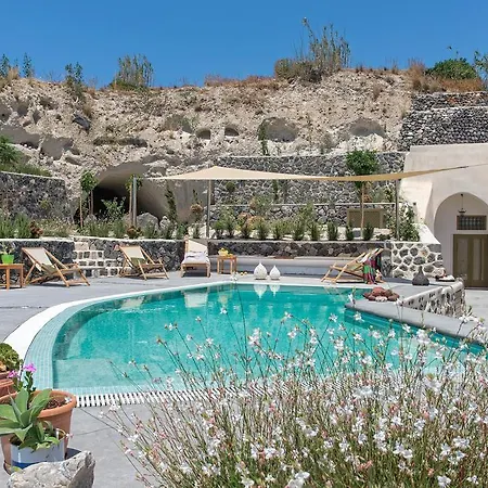 Mantilida Emporio (Santorini)