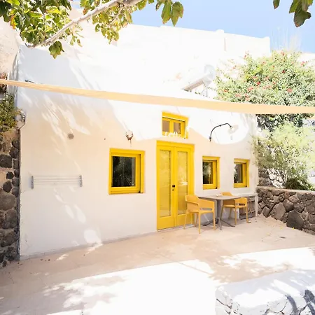 Villa Mantilida With Pool