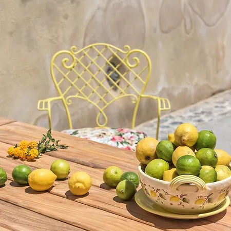 曼提利达别墅 *