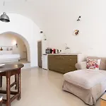 Villa Mantilida With Pool *