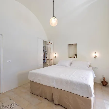 Villa Mantilida With Pool