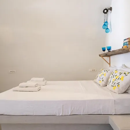 Вилла Mantilida Emporio (Santorini)