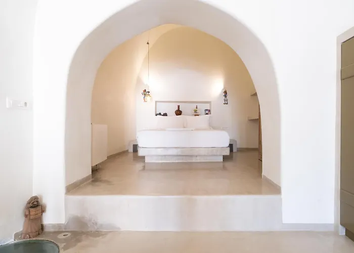 Villa Mantilida With Pool *