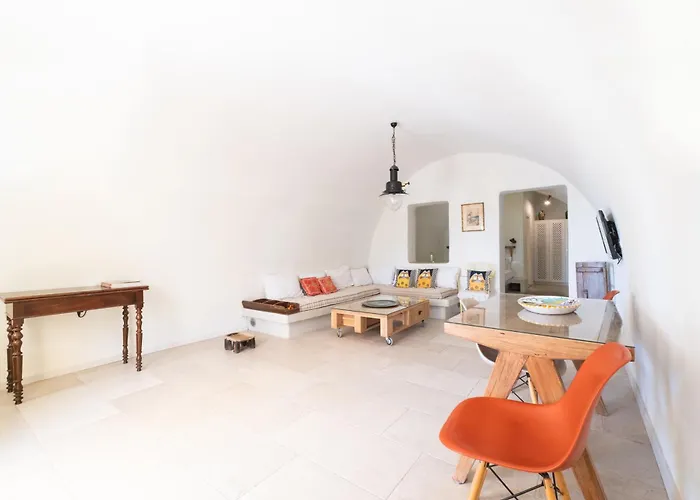 Mantilida With Pool *