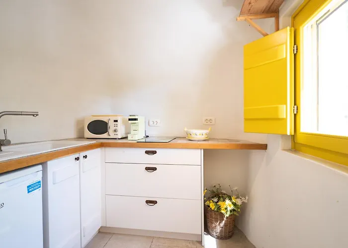 Mantilida With Pool Villa *