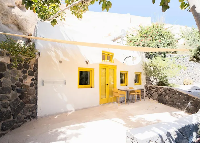 Villa Mantilida With Pool