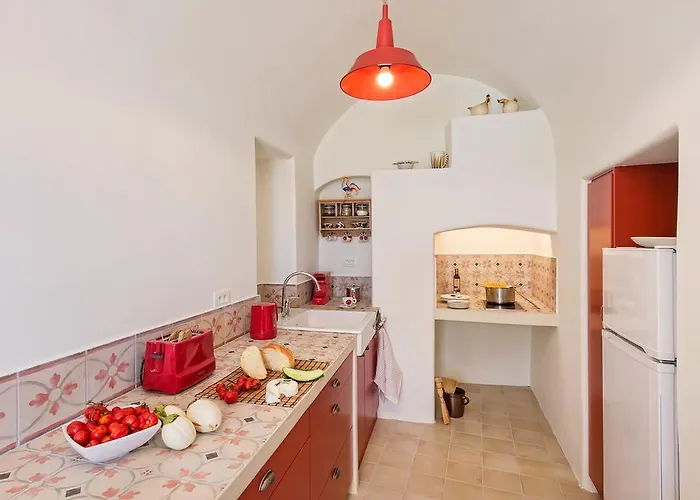 Вилла Mantilida Emporio (Santorini)