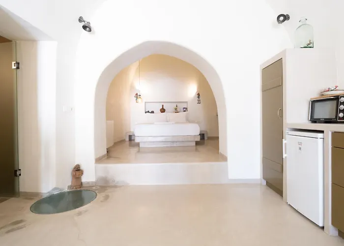 Mantilida With Pool Villa *