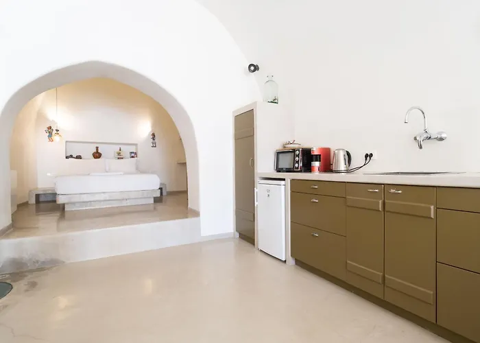 Mantilida Вилла Emporio (Santorini)