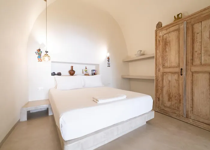 Mantilida With Pool Villa *