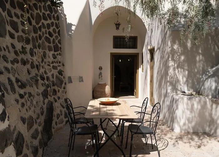 Mantilida * Emporio (Santorini)