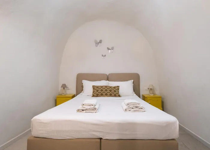 Вилла Mantilida Emporio (Santorini)