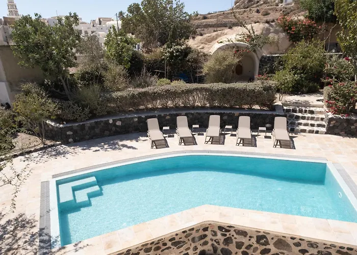 Villa Mantilida With Pool *